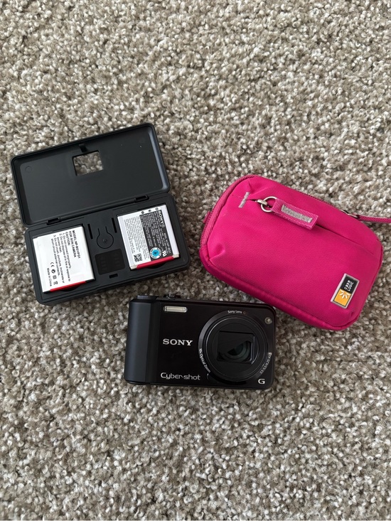 Sony Other - Sony Cyber-shot Black Compact Digital Camera with Pink Carry Case